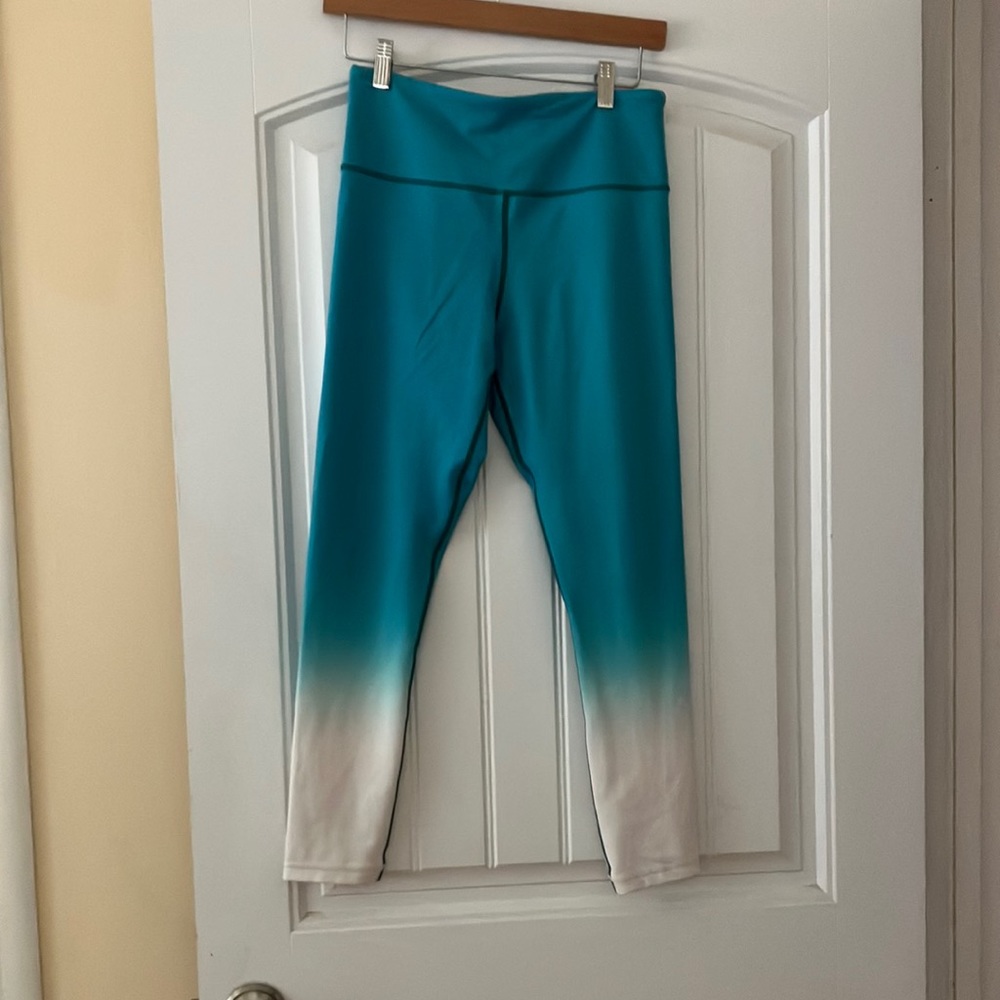 Zyia turquoise leggings